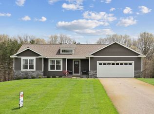 3843 Hare Ln, Dorr, MI 49323