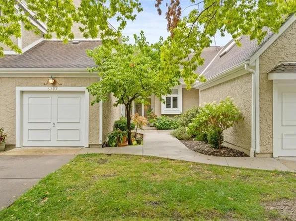 6727 W 126th Ct, Overland Park, KS 66209