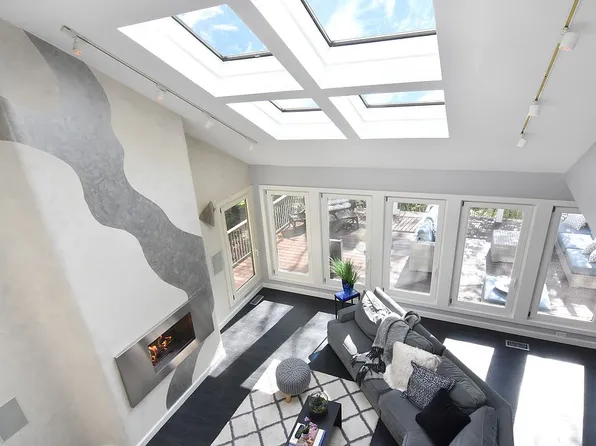 152 Fieldpoint Dr, Irvington, NY 10533