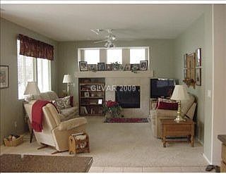 4th image of 9725 Maywood Ct