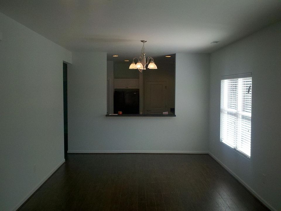 2nd image of 405A South St