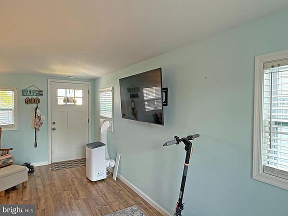 3rd image of 21730 East Dr #29