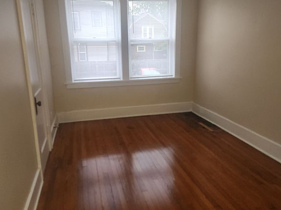 4th image of 817 5th St NW #2