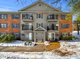 Oak Hill Condominiums, Nashua, NH 03062
