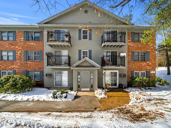 7 Saint James Pl 724, Nashua, NH 03062