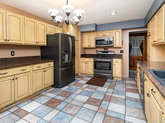 3rd image of 1571 Seminole Ln