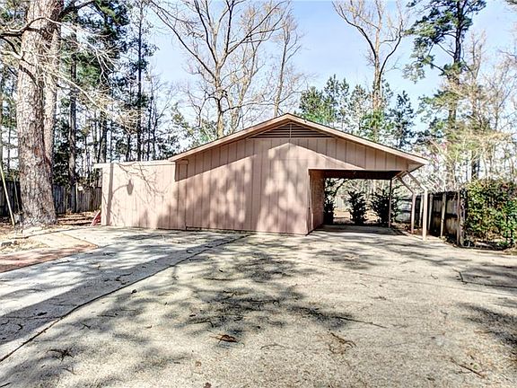 2nd image of 165 Hargis Rd