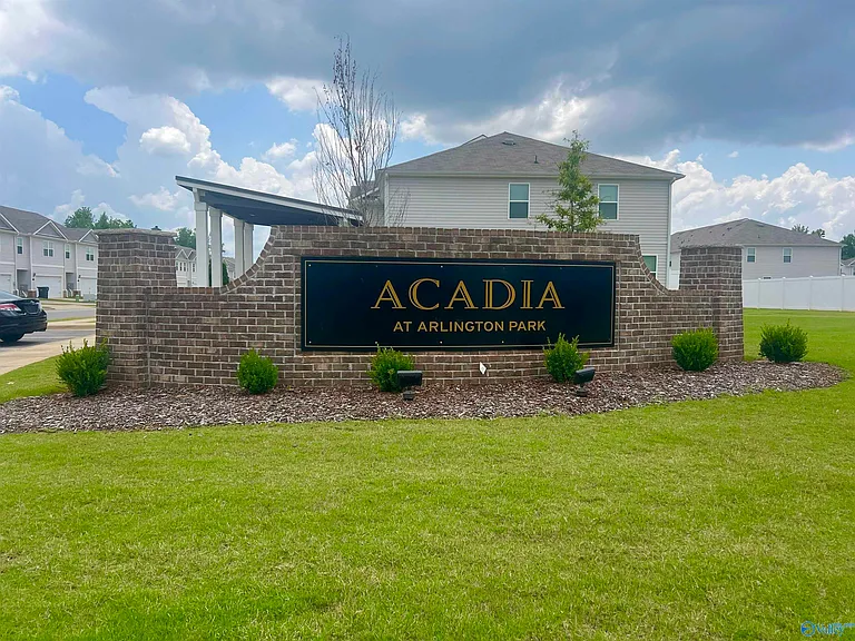 146 Maple Spring Trl — Photo 40