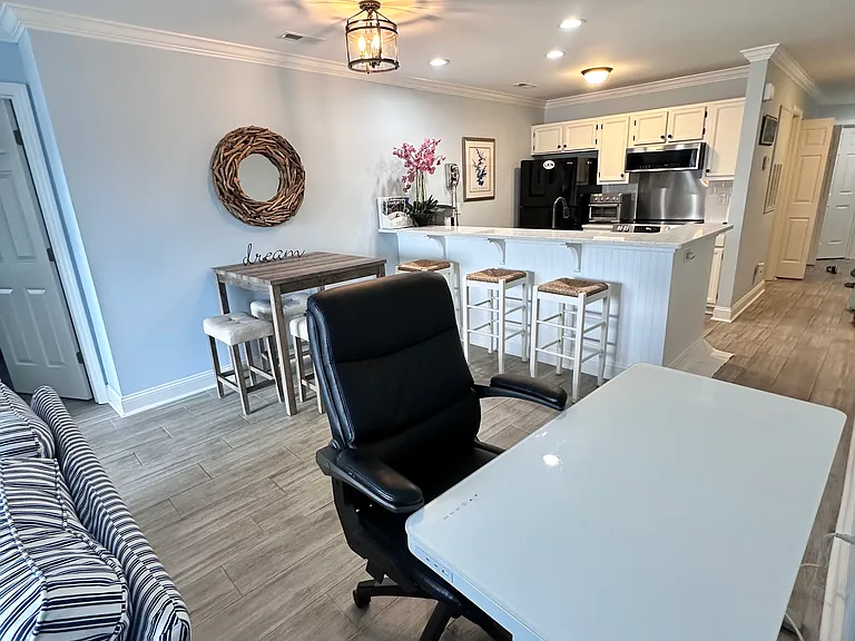 18713 Vineyard Point Ln #18713 — Photo 5