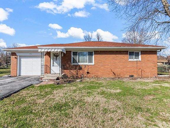 4th image of 706 Fabyan Rd