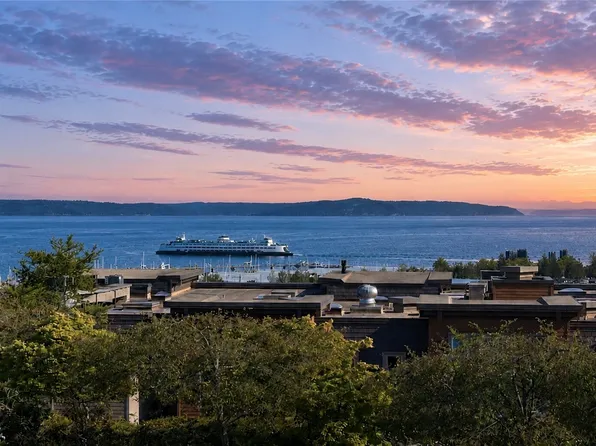 50 Pine Street #202, Edmonds, WA 98020