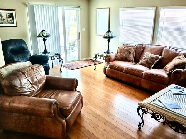 140 Cabbage Palm Ln #140, Naples, FL 34114