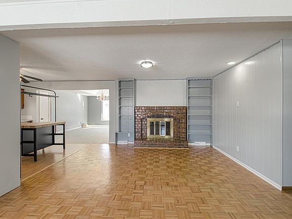 4th image of 3925 S Bedford Ave