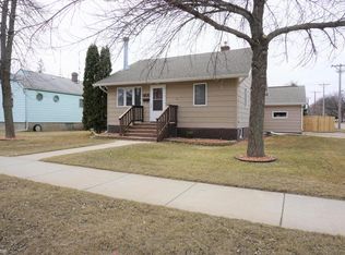 1105 Frank Ave SE, Huron, SD 57350