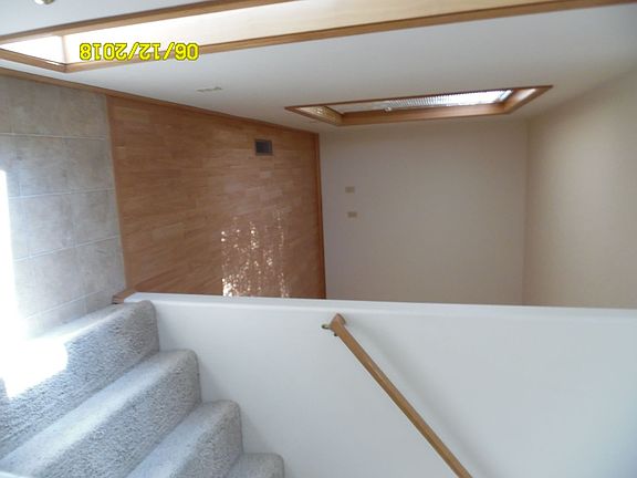 2nd image of 595 SW Fleishauer Ln