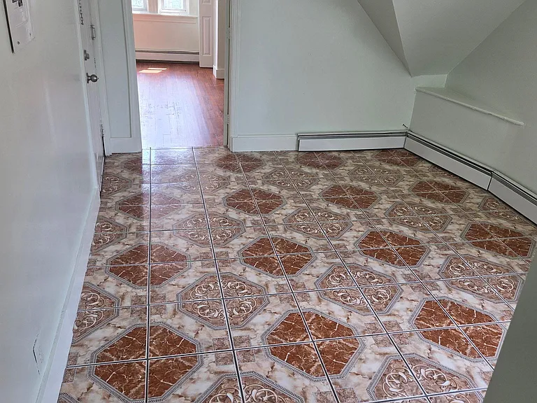 818 Madison Ave #3 — Photo 5