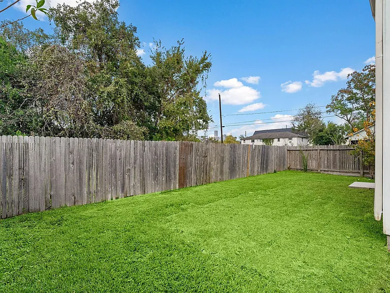 3002 Paige St — Photo 20