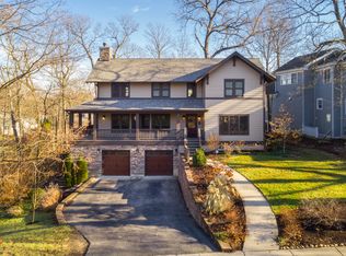 621 Forest Ave, Glen Ellyn, IL