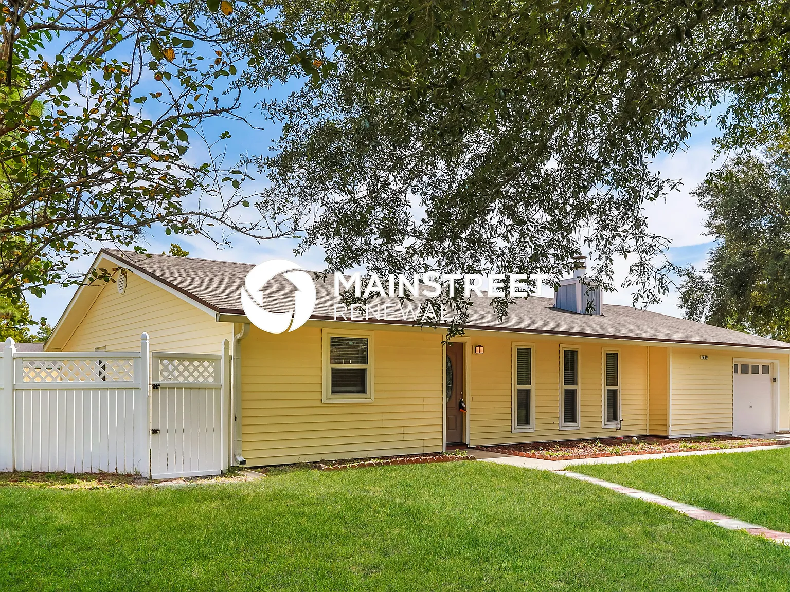 1239 Abilene Trl — Photo 2