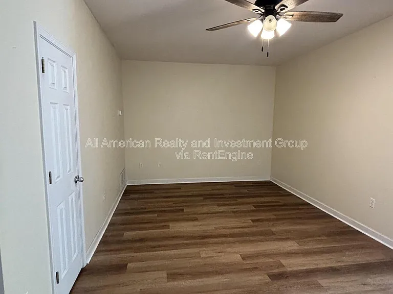 42 Avery Dr — Photo 3