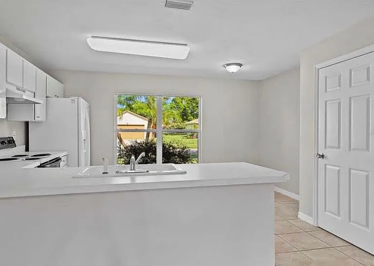 18 Spinnaker Cir — Photo 13