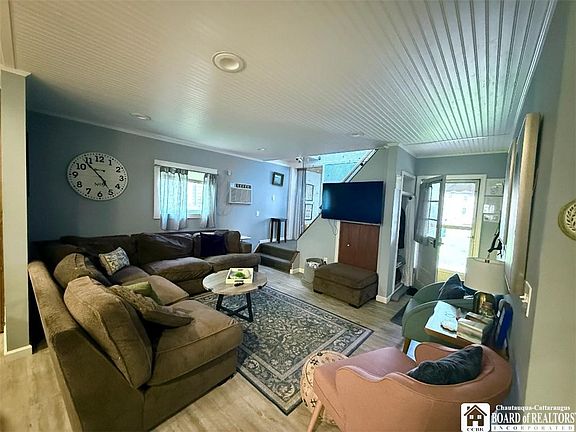 5th image of 2596 Shadyside Rd