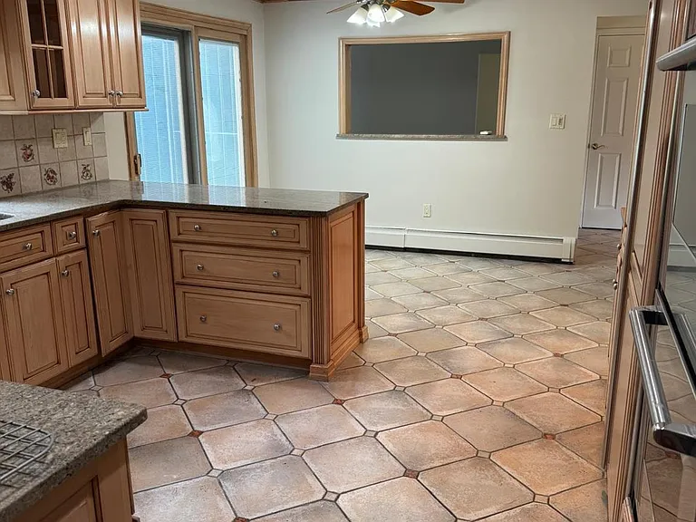 24 Beaumont Dr — Photo 13