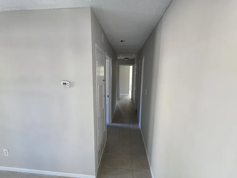 4305 Parkwood Dr — Photo 6