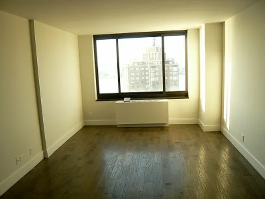 Rented by Regatta NY Realty | media 32