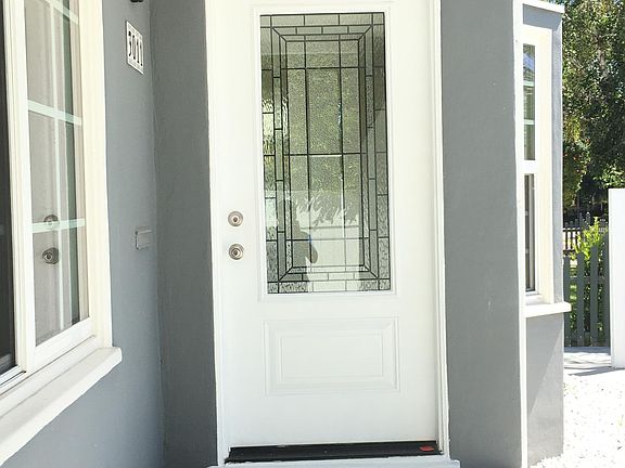 2nd image of 3011 Finch St