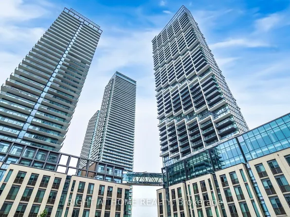 1000 Portage Pkwy #902, Vaughan, ON L4K 0J6