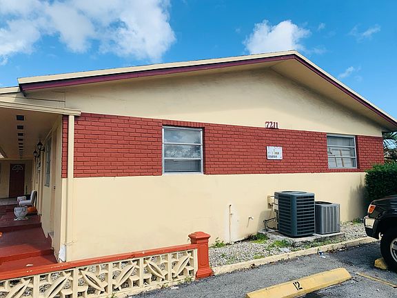 2nd image of 7211 Venetian St #11381096