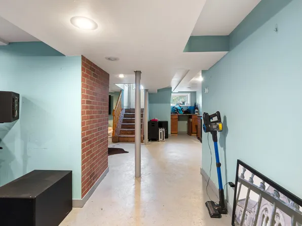 6 Mosely Avenue image 33 of 54