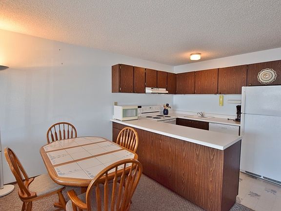 5th image of 1415 NW 31st Pl #172