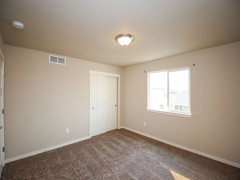 6987 Sumner St — Photo 25