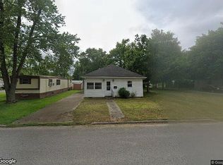 1803 Ferry St, Metropolis, IL 62960