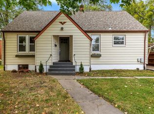 425 Lindenwood Ave, Saint Charles, MO 63301