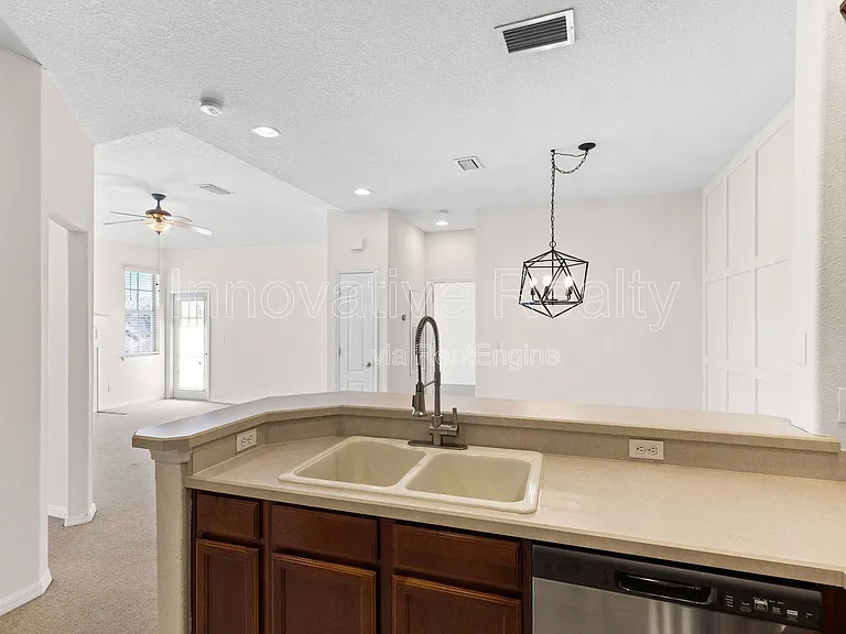 17321 Promenade Dr — Photo 7