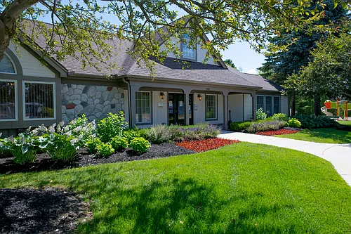 3951 Bentwood Cir W Photo 1