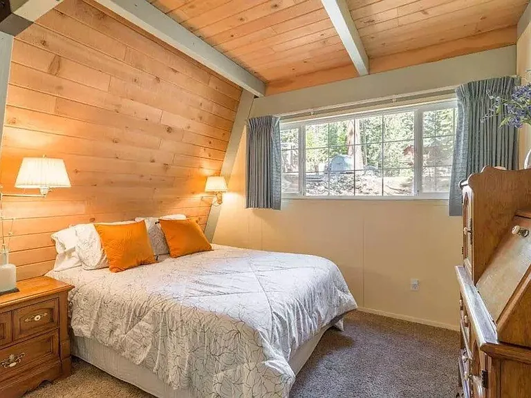 5868 Victoria Rd — Photo 13