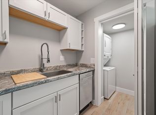 2133 Pierpont Ave #B, Charleston, SC 29414