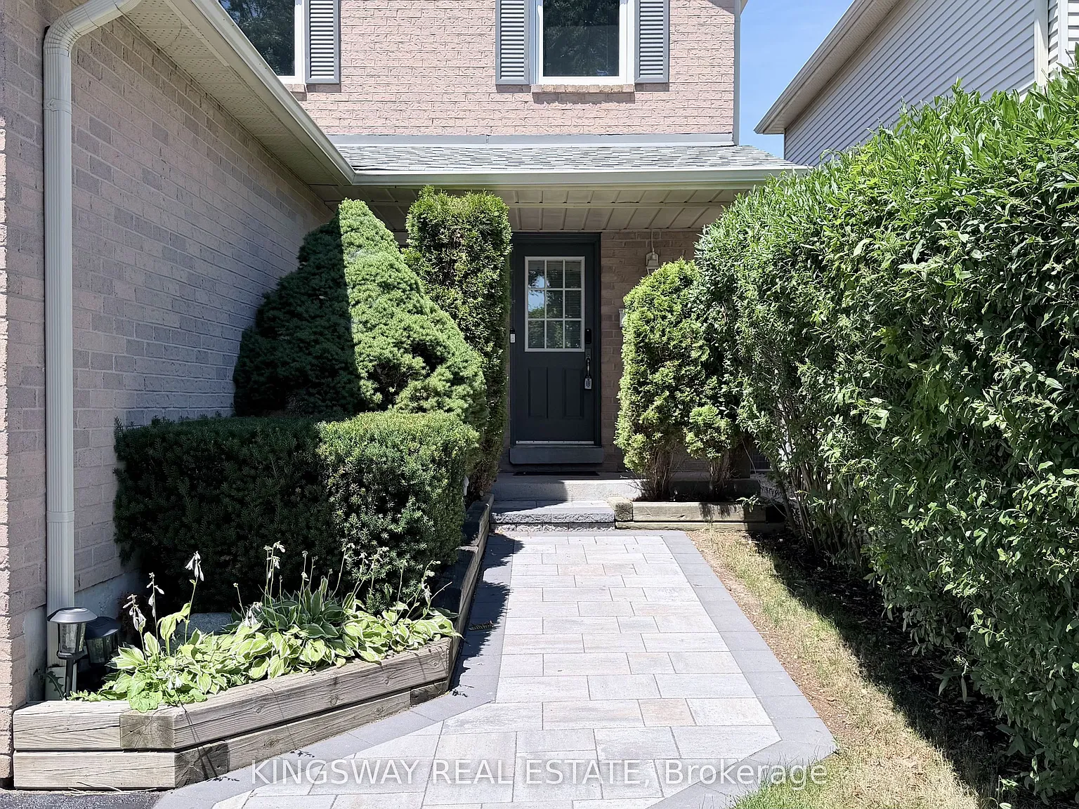 4 bed, $3,000 — Photo 2