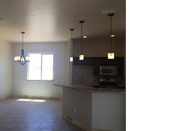 4th image of 2915 Jamaica South Blvd