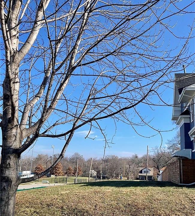 2nd image of 5401 Virginia Ave