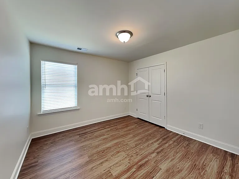 1109 Ashlyn Ct — Photo 21