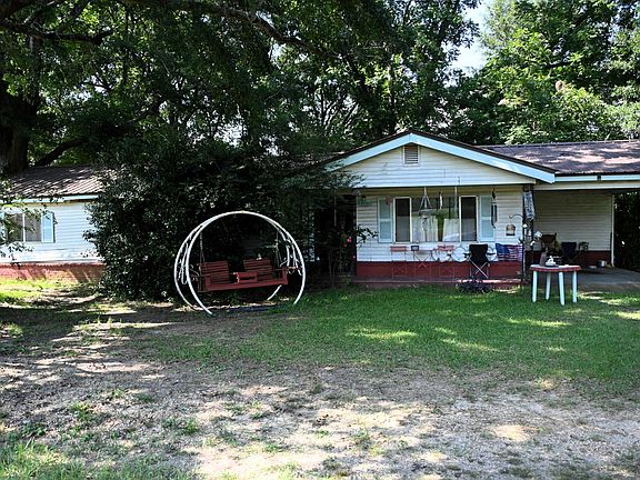 3rd image of 1005 Laurel Dr SE