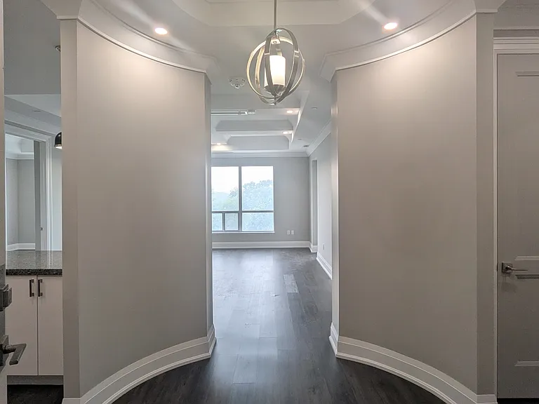 121 King St W — Photo 69