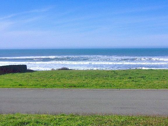 2nd image of 260 Shoreline Dr