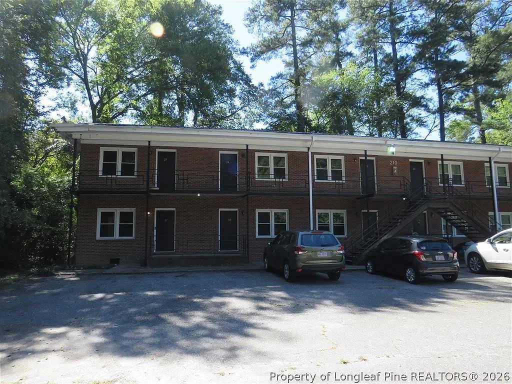 1 bed, 1.0 bath, 625 sqft, $775 — Photo 1