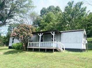 331 Rawls Creek Rd, Gordonsville, TN 38563